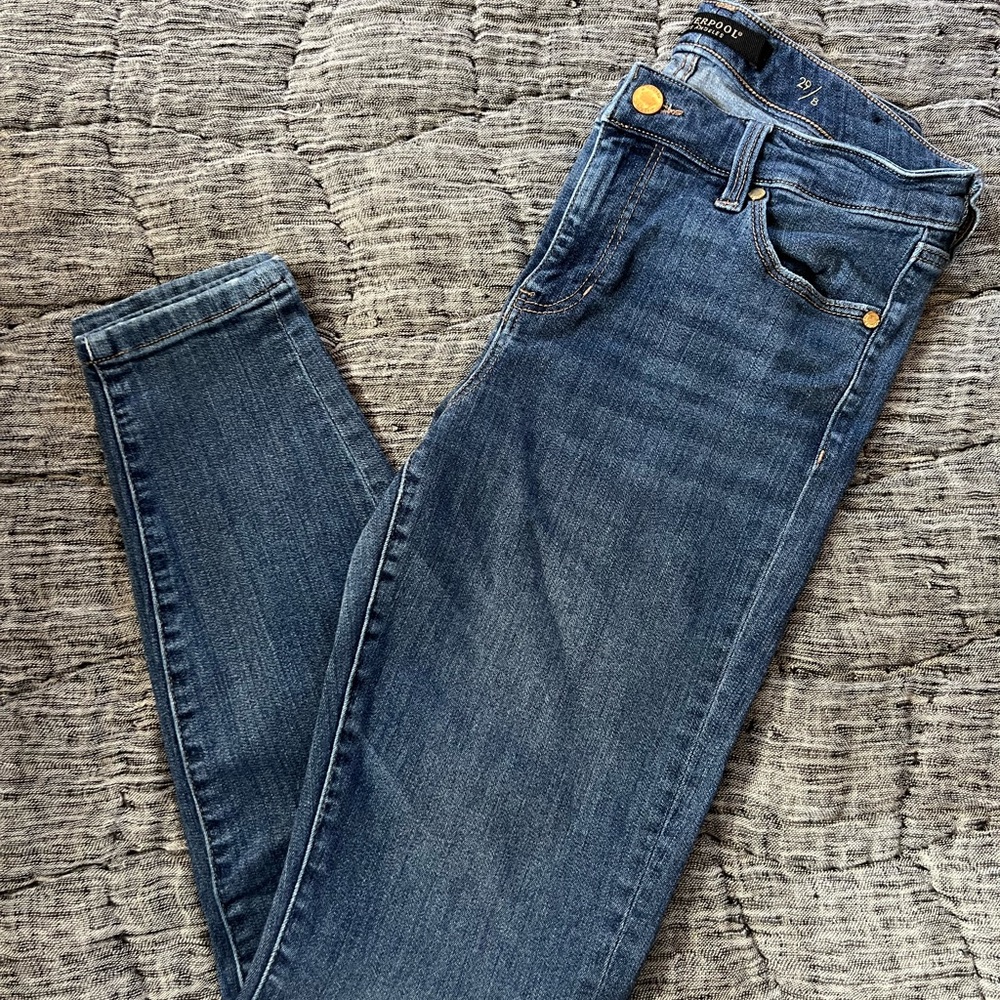 Liverpool Los Angeles Women’s Abby Mid-Rise Ankle Skinny Jean